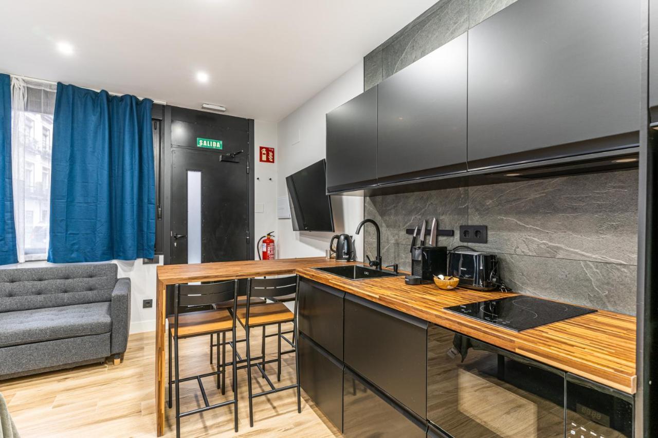 Vr Latina Apartments Мадрид Экстерьер фото