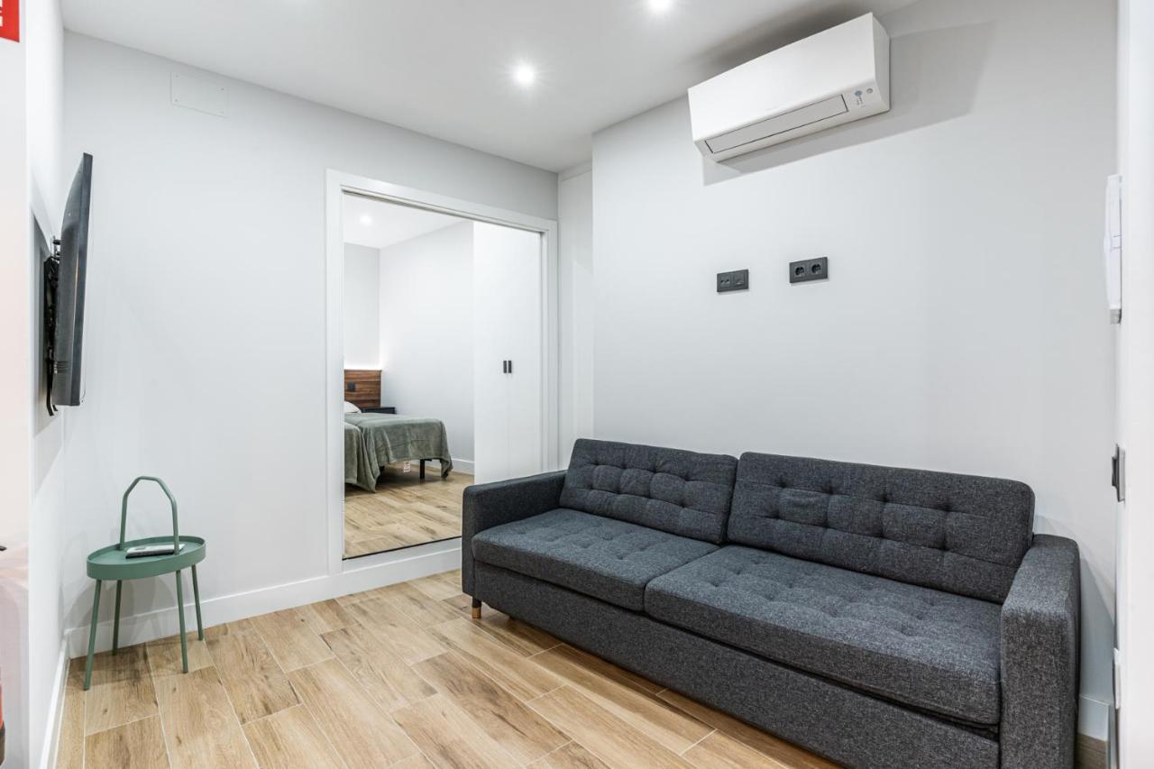 Vr Latina Apartments Мадрид Экстерьер фото