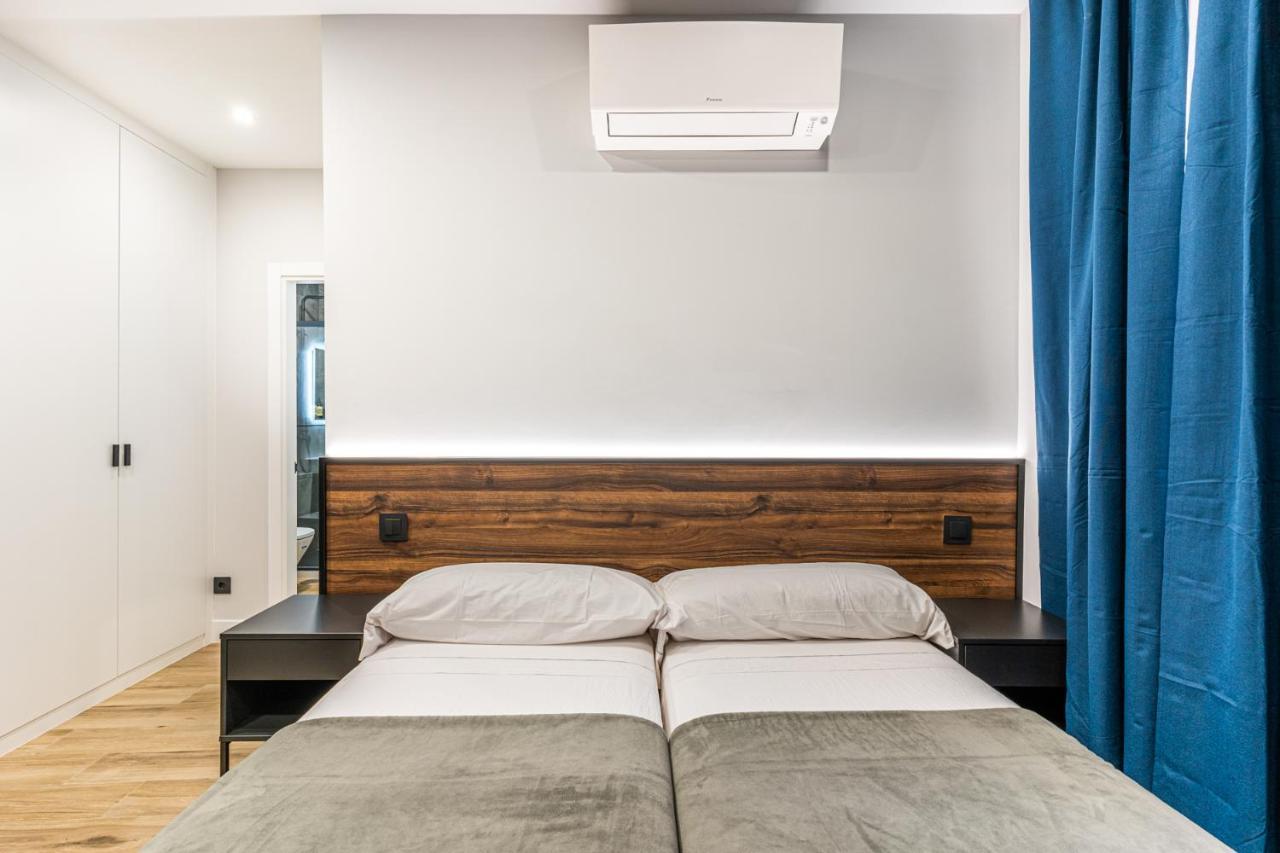 Vr Latina Apartments Мадрид Экстерьер фото