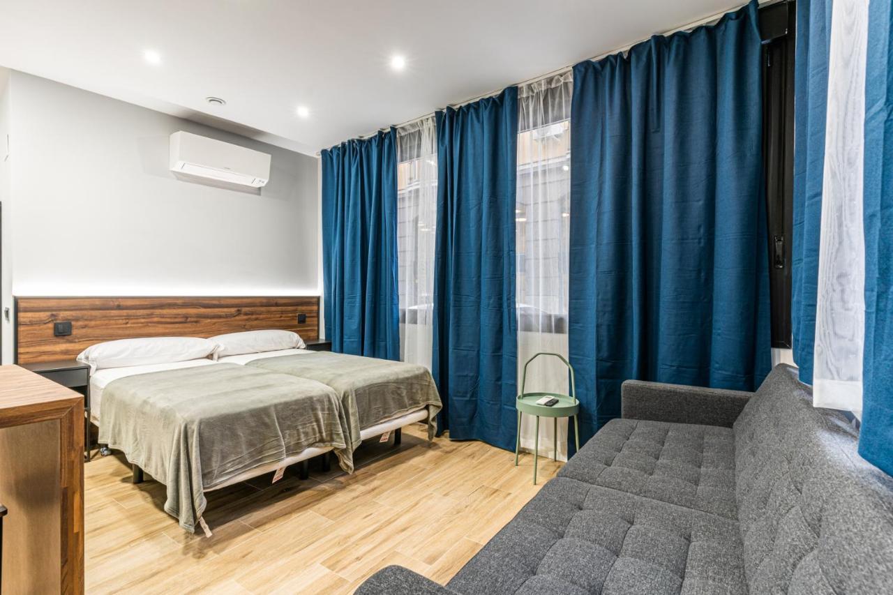 Vr Latina Apartments Мадрид Экстерьер фото