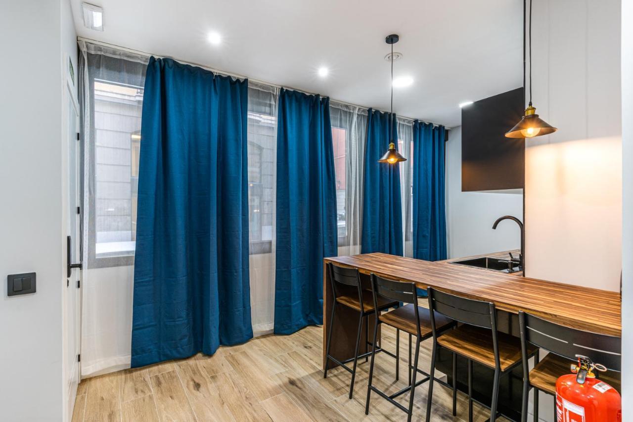 Vr Latina Apartments Мадрид Экстерьер фото