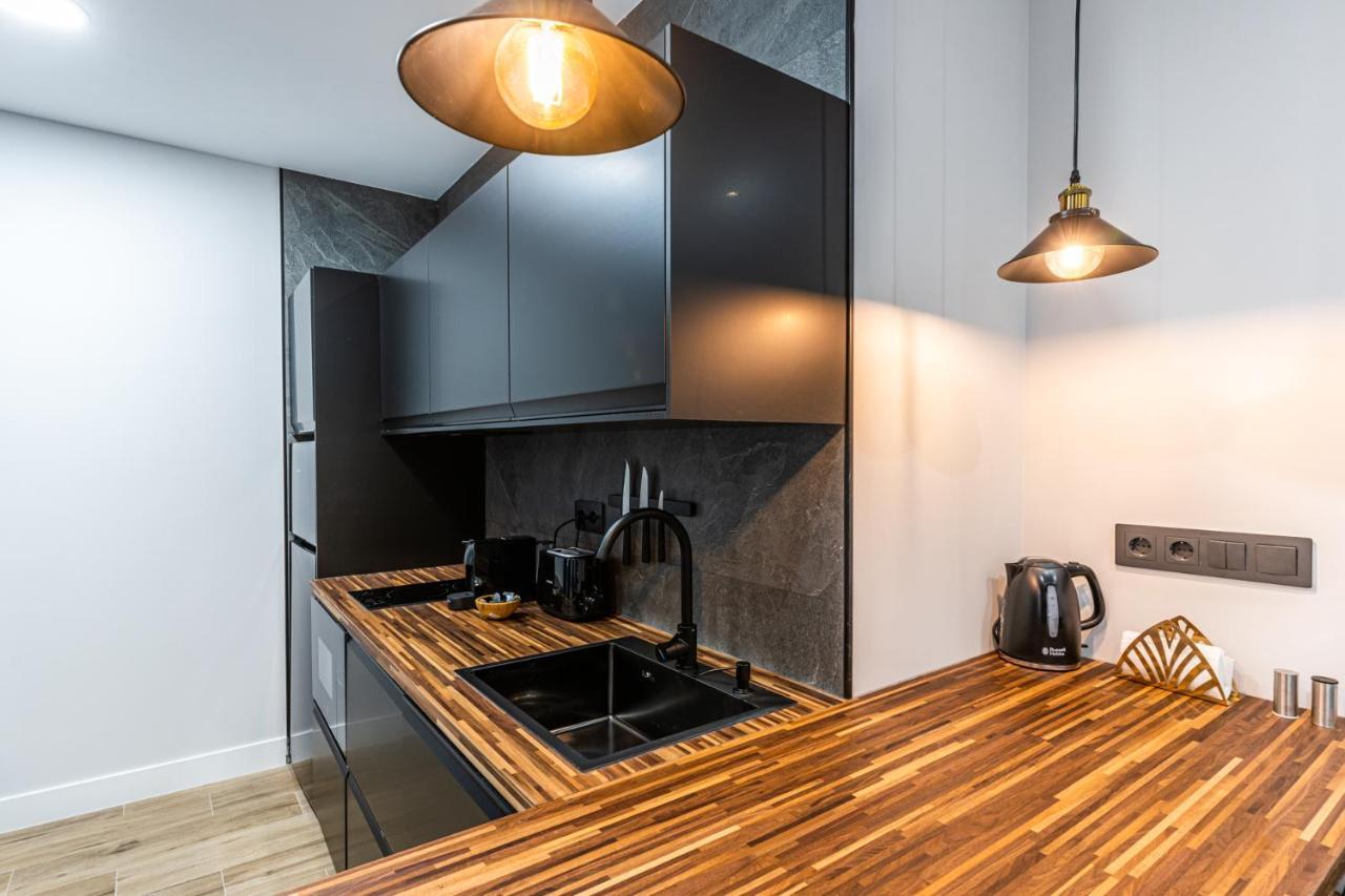 Vr Latina Apartments Мадрид Экстерьер фото