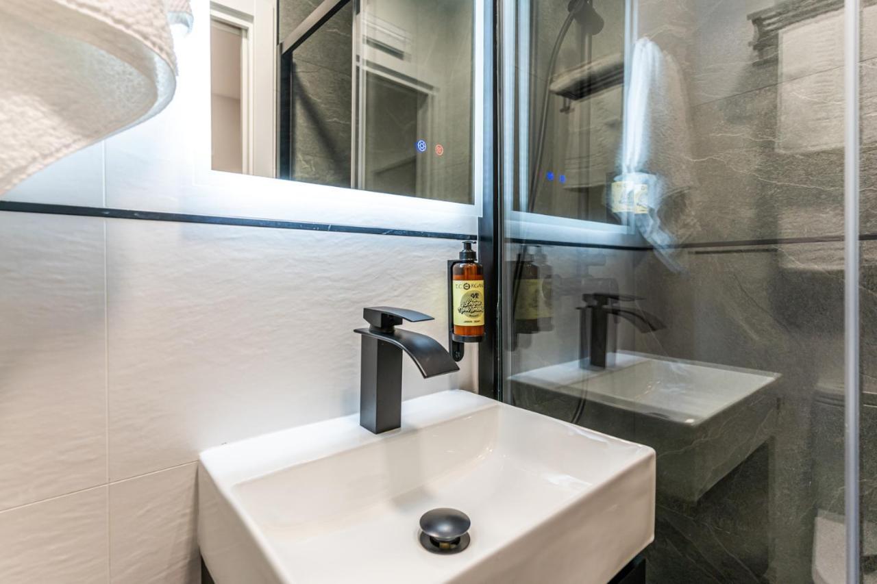 Vr Latina Apartments Мадрид Экстерьер фото